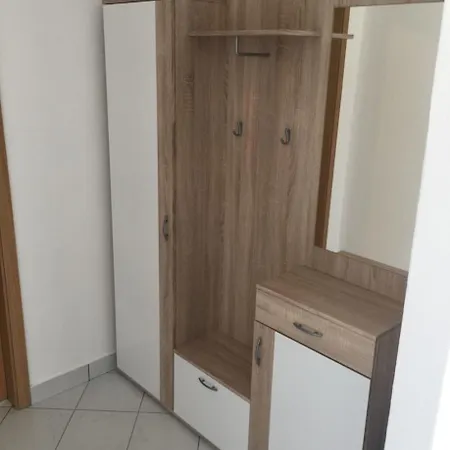 Apartmenthaus Novi*** * نوفي فينودولسكي