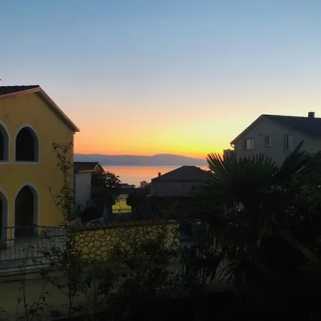 Apartmenthaus Novi*** *