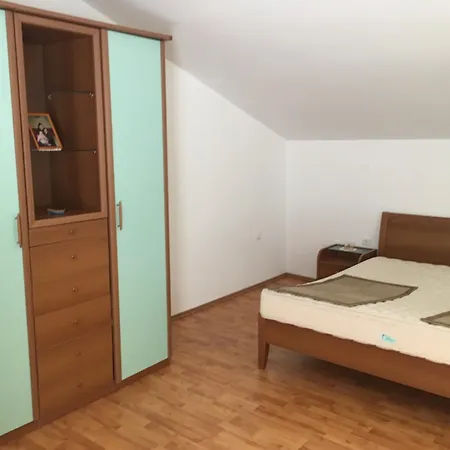 Apartmenthaus Novi*** * نوفي فينودولسكي