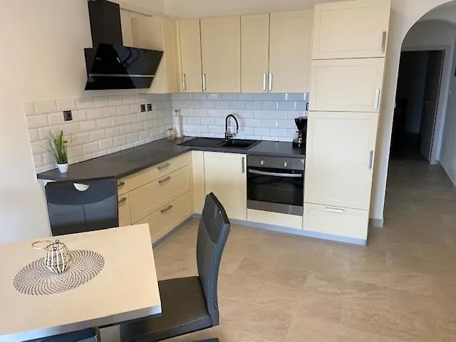 Apartmenthaus Novi*** * 노비비노돌스키