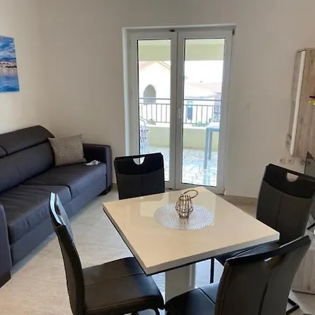 Апартаменты Apartmenthaus Novi*** Нови-Винодолски