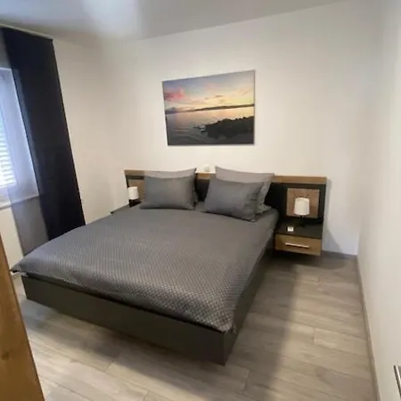 Apartmenthaus Novi***