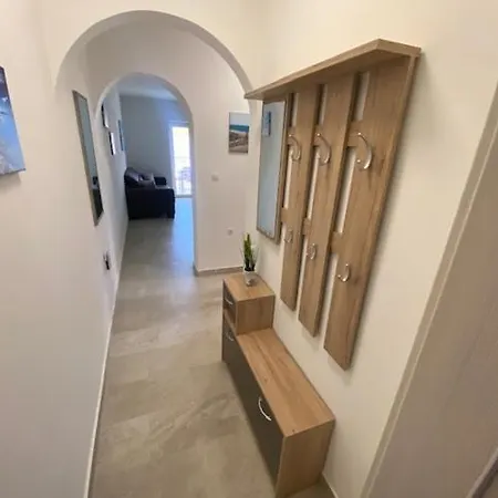 Апартаменты Apartmenthaus Novi***