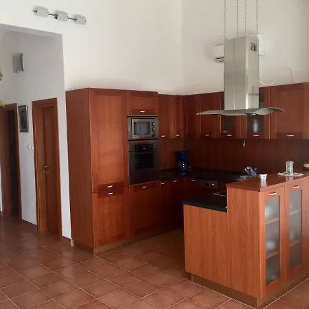Apartmenthaus Novi*** Апартаменты
